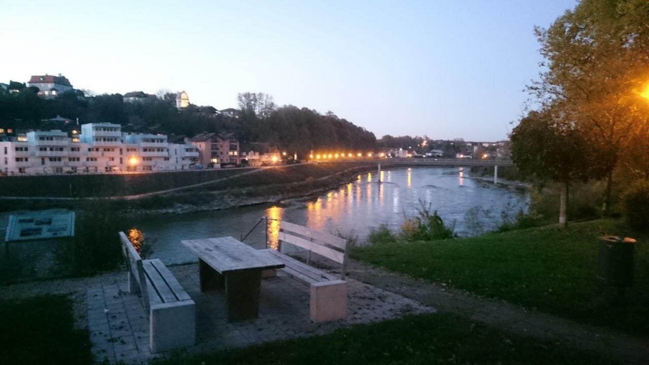 Ferienwohnung An Der Idyllischen Salzachschleife Naehe Salzburg Laufen Eksteriør billede